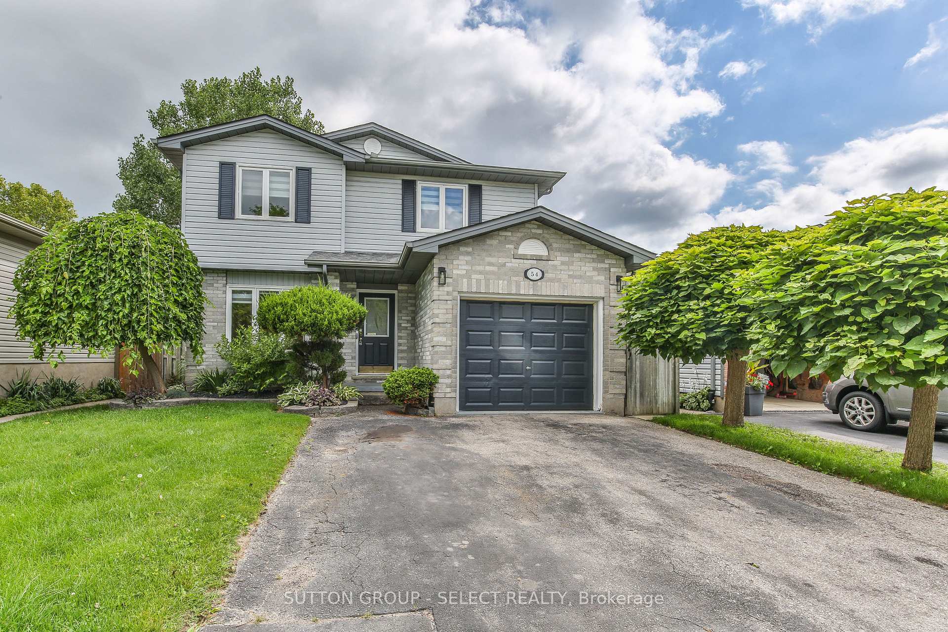 54 Sunrise Crescent, London East, ON, exterior