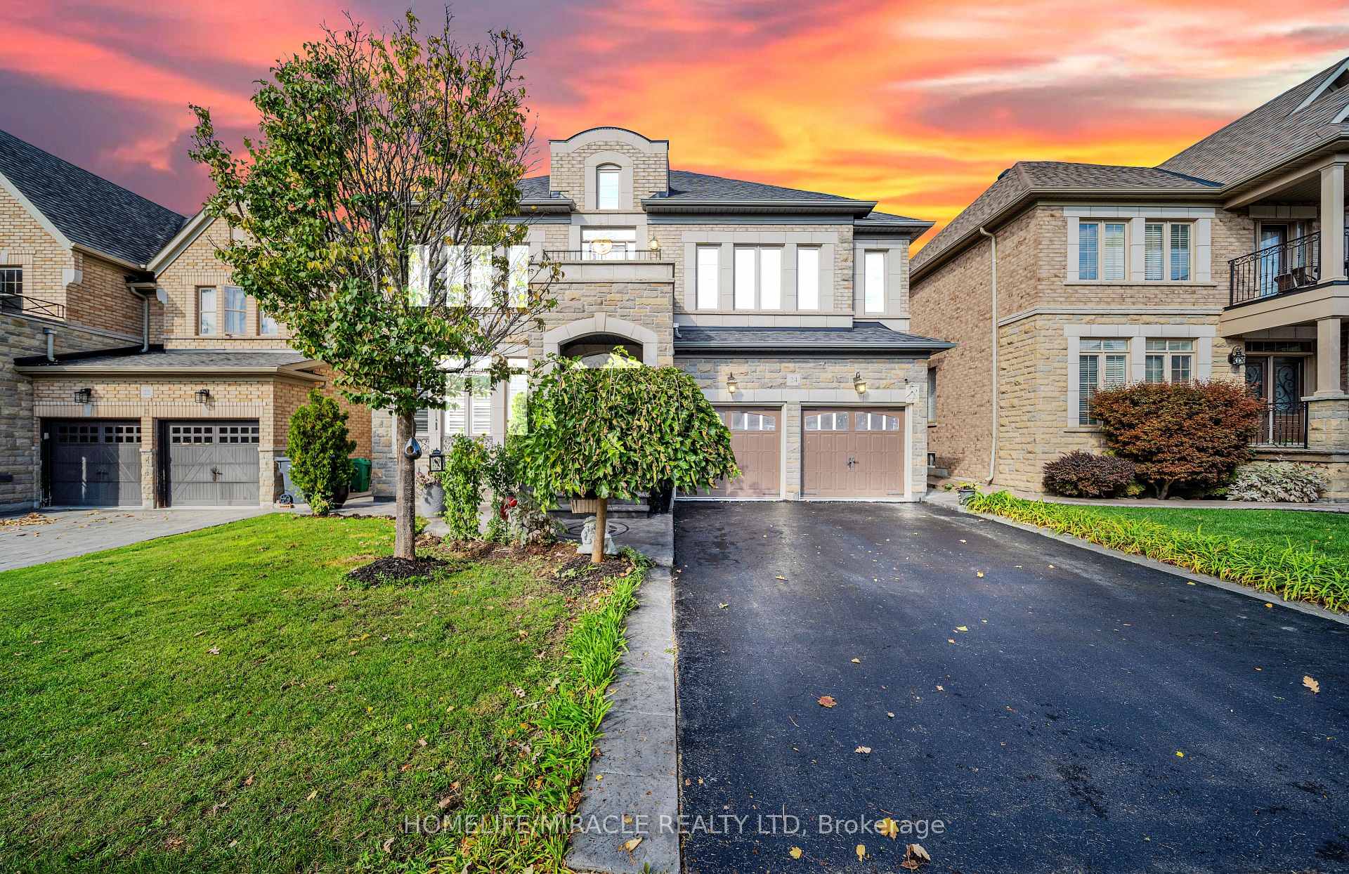 24 Haywood Drive, Brampton, ON, exterior