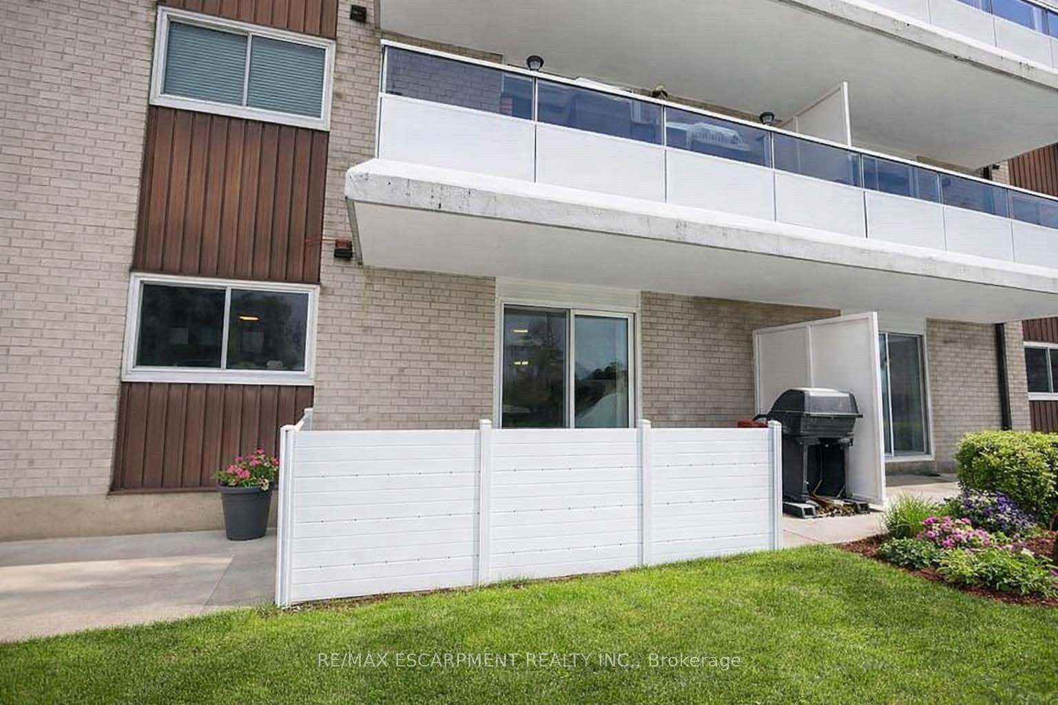 110 - 71 Vanier Drive, Kitchener, ON, exterior