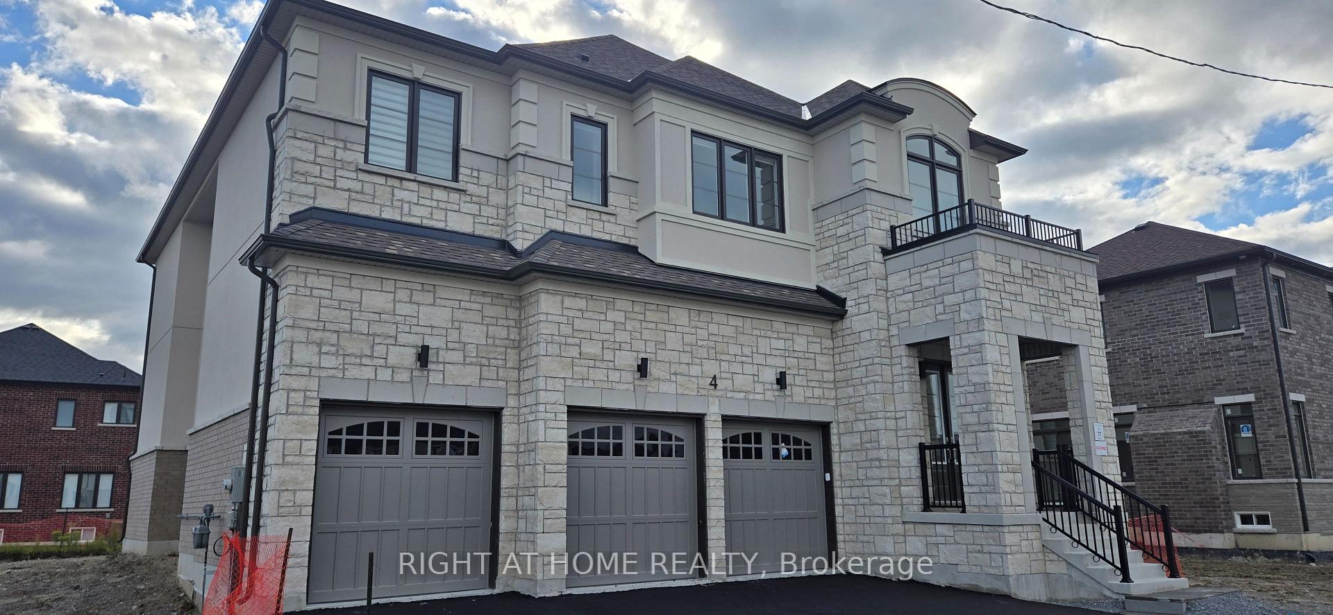 4 Max Bulmer Court, Georgina, ON, exterior