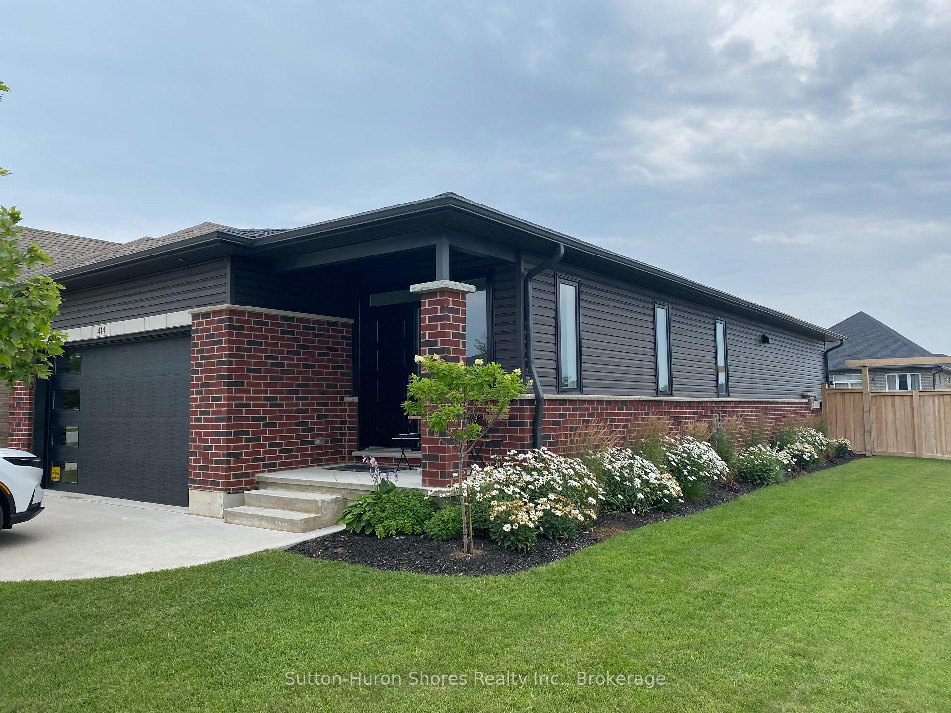 414 Mary Rose Avenue, Saugeen Shores, ON, exterior