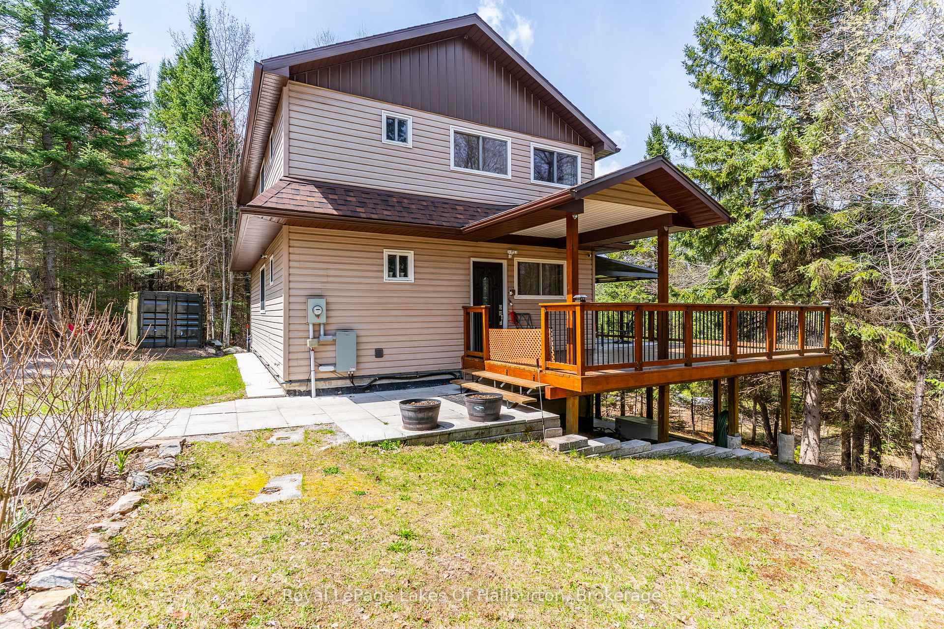 1033 Bayberry Lane, Highlands East, ON, exterior
