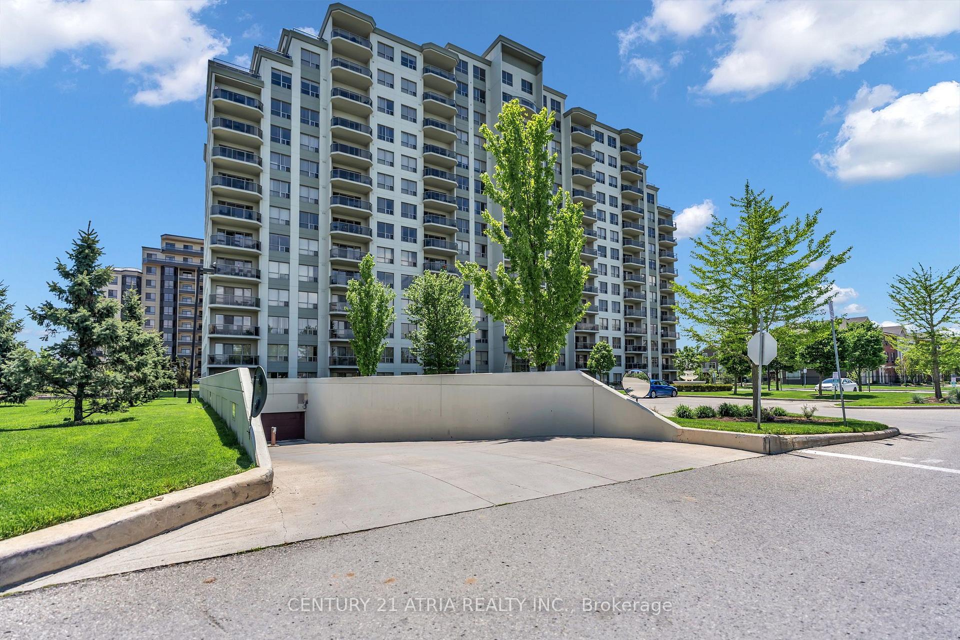 1014 - 1030 Coronation Drive, London North, ON, exterior
