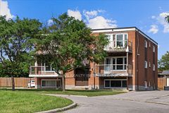 41 - 429 Austen Court, Oshawa, ON, exterior