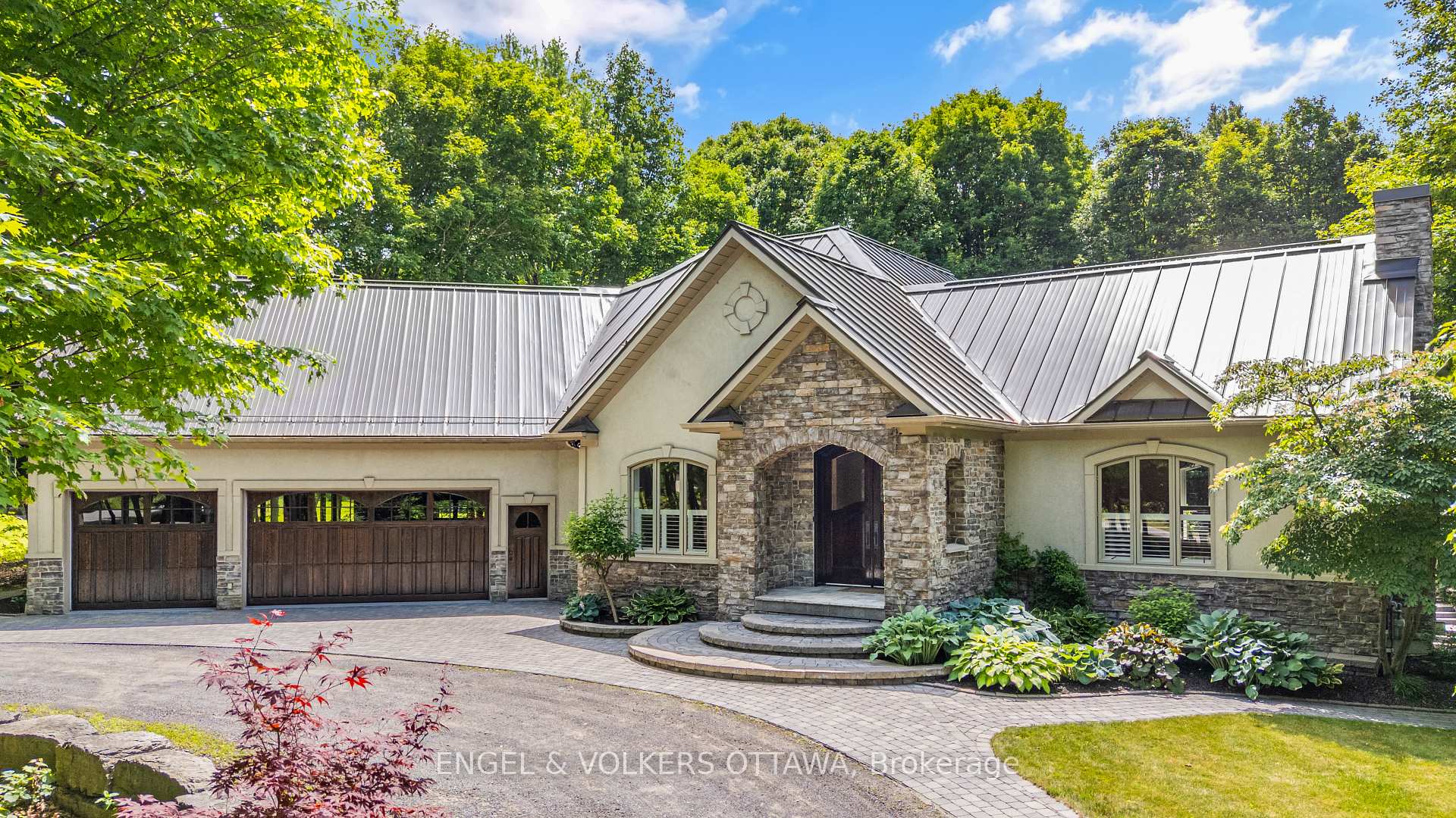 6 Marchvale Drive, Kanata, ON, exterior