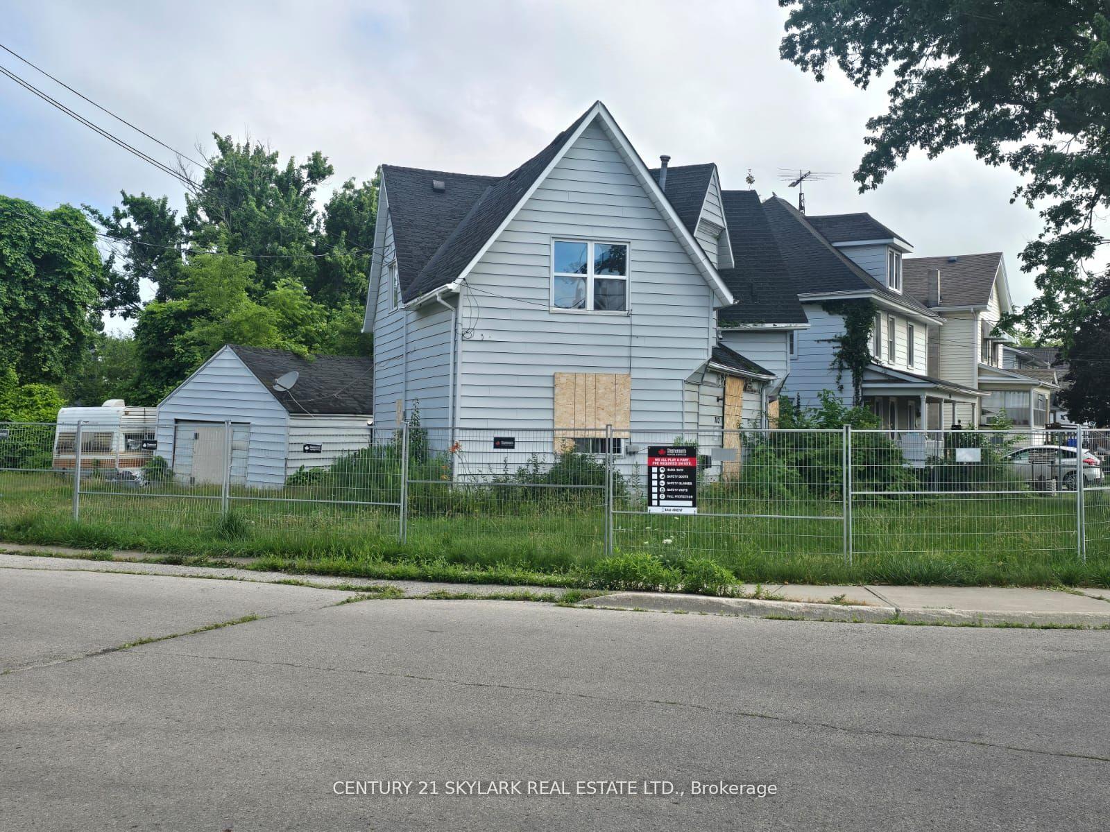 702 Cedar Street, Haldimand, ON, exterior