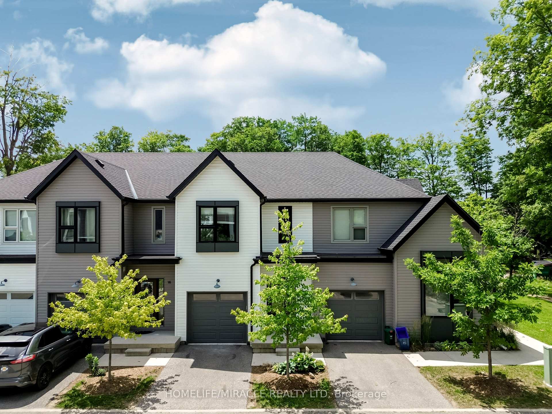 Unit 17 - 110 Fergus Avenue, Kitchener, ON, exterior