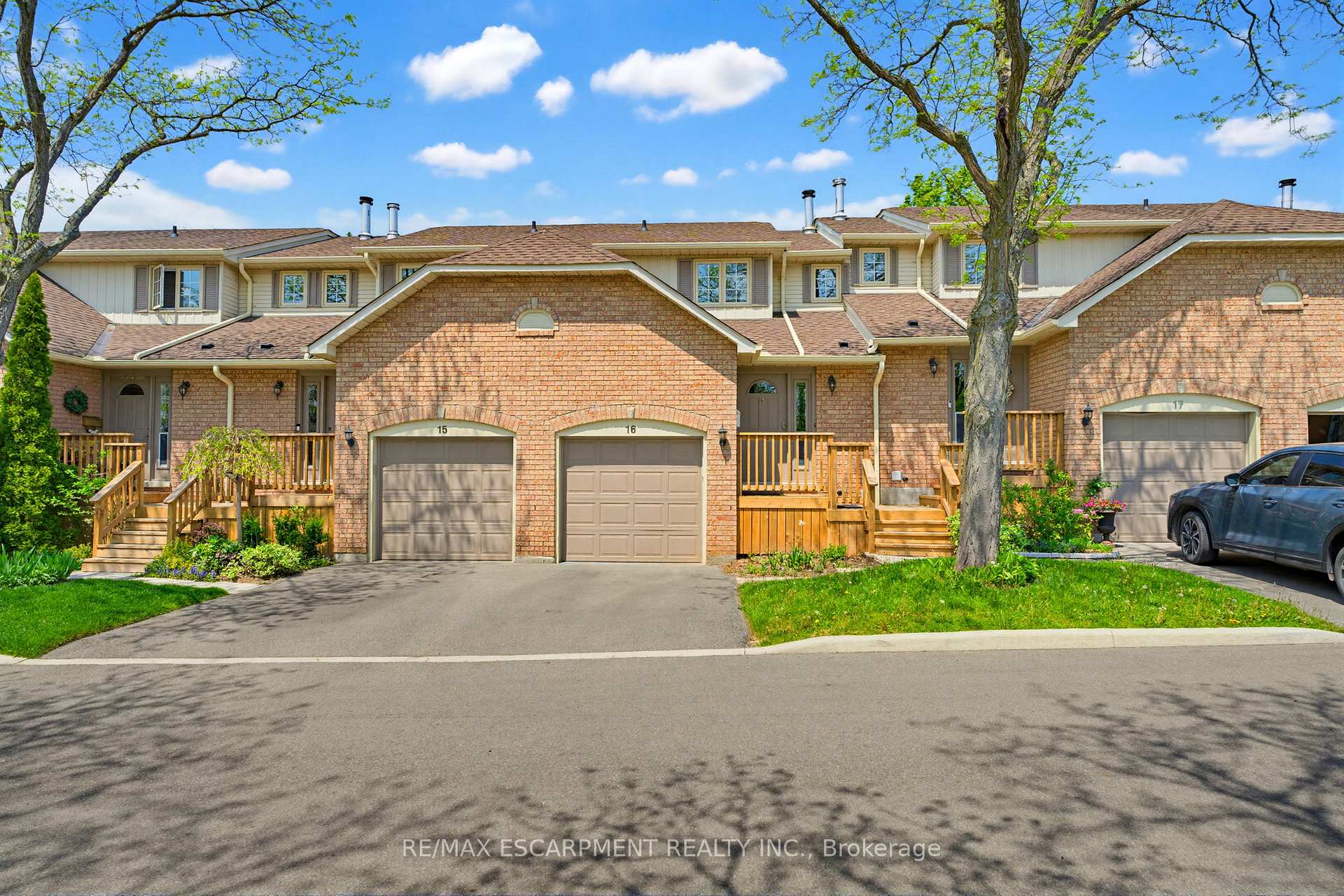 16 - 79 Braeheid Avenue, Hamilton, ON, exterior