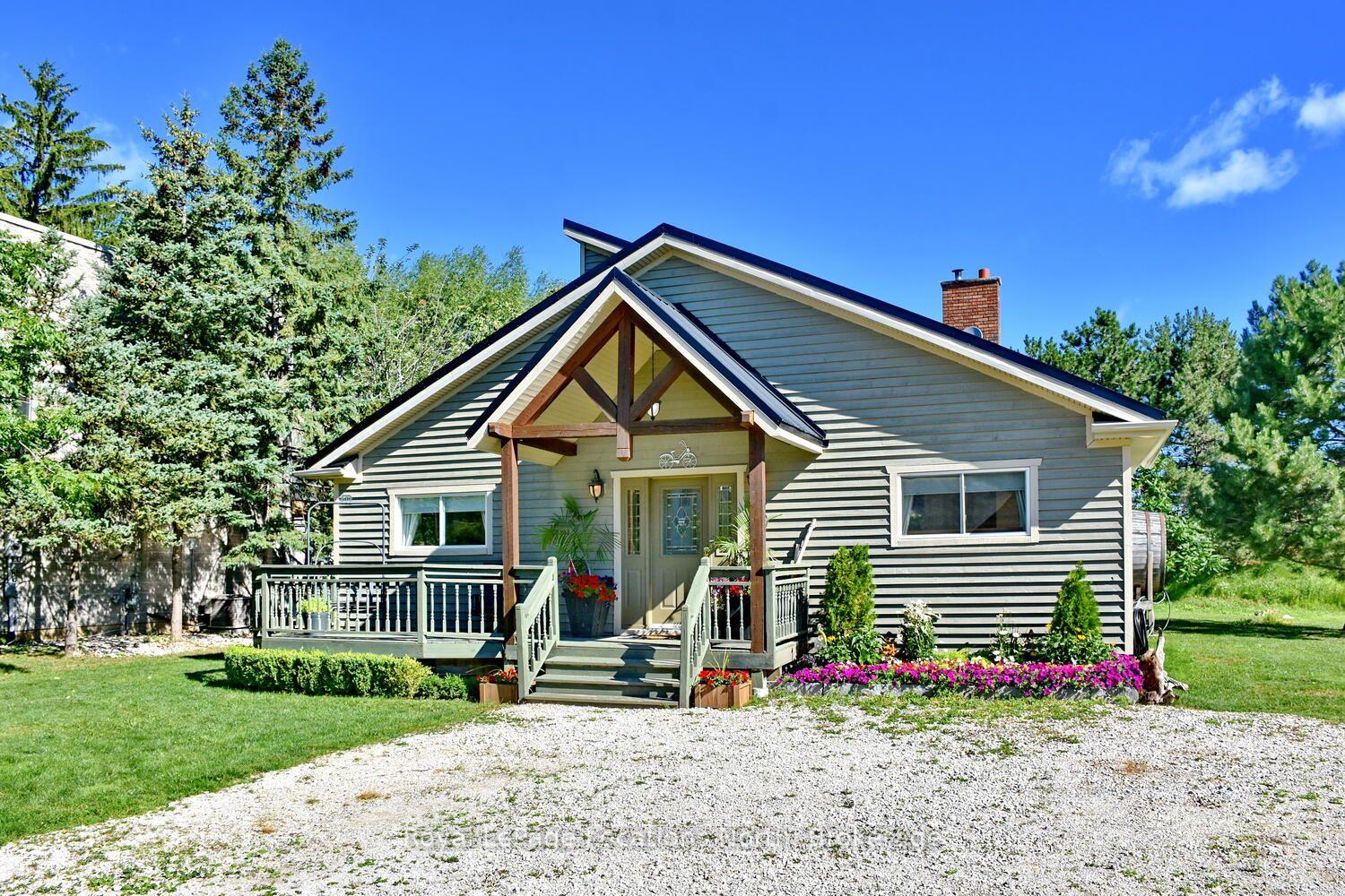 154 Carmichael Crescent, Blue Mountains, ON, exterior