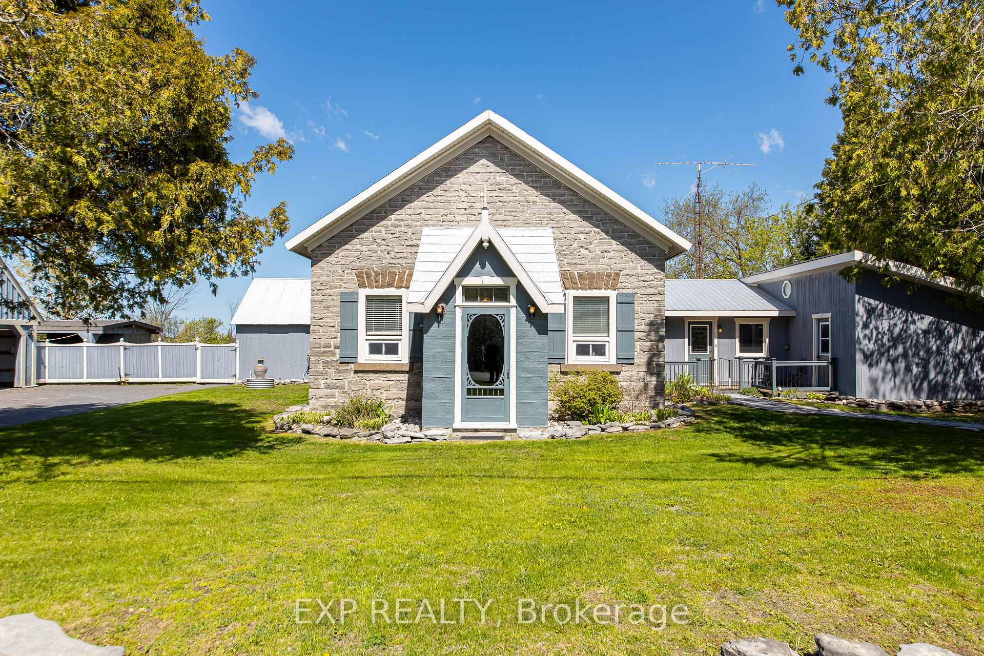 616 Kidd Road, Beckwith, ON, exterior