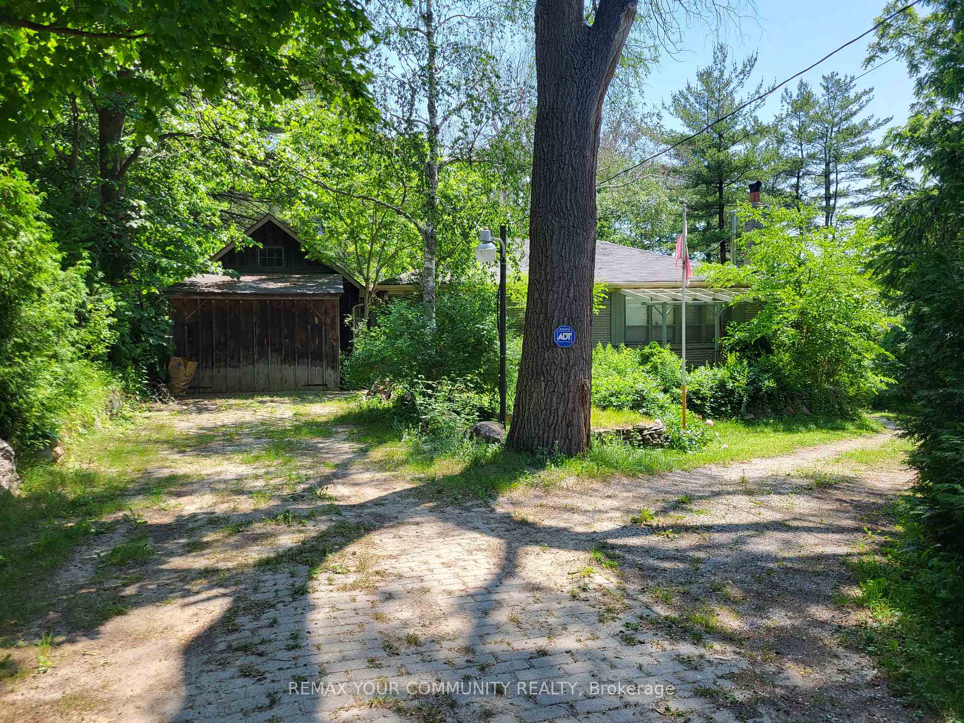11419 Bathurst Street, Richmond Hill, ON, exterior