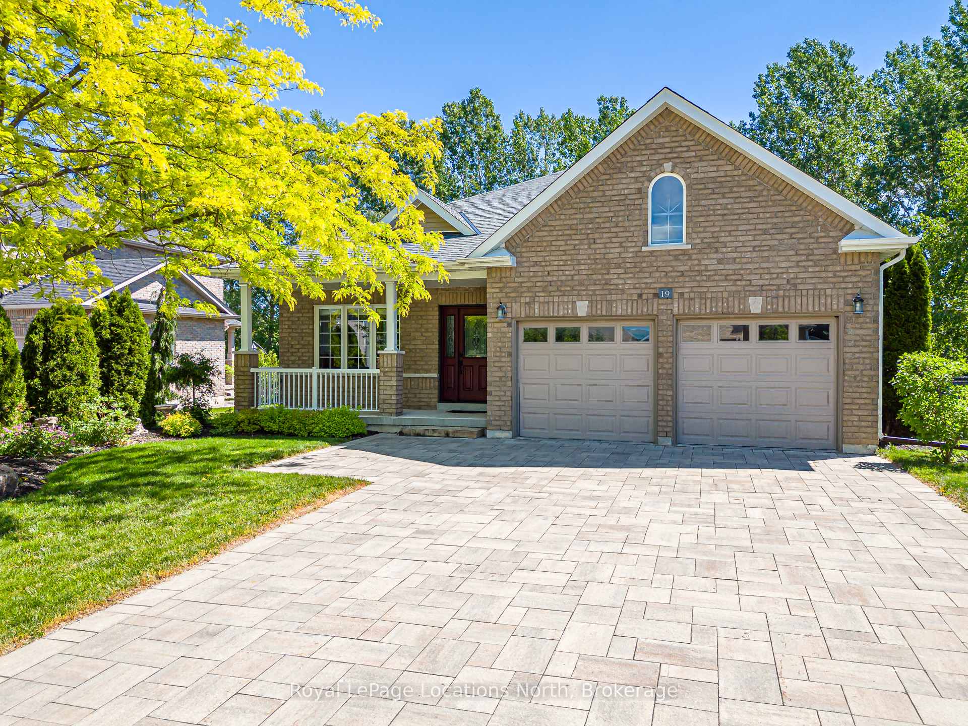 19 Kells Crescent, Collingwood, ON, exterior