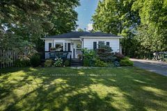 240 Thomas Street W, Greater Napanee, ON, exterior