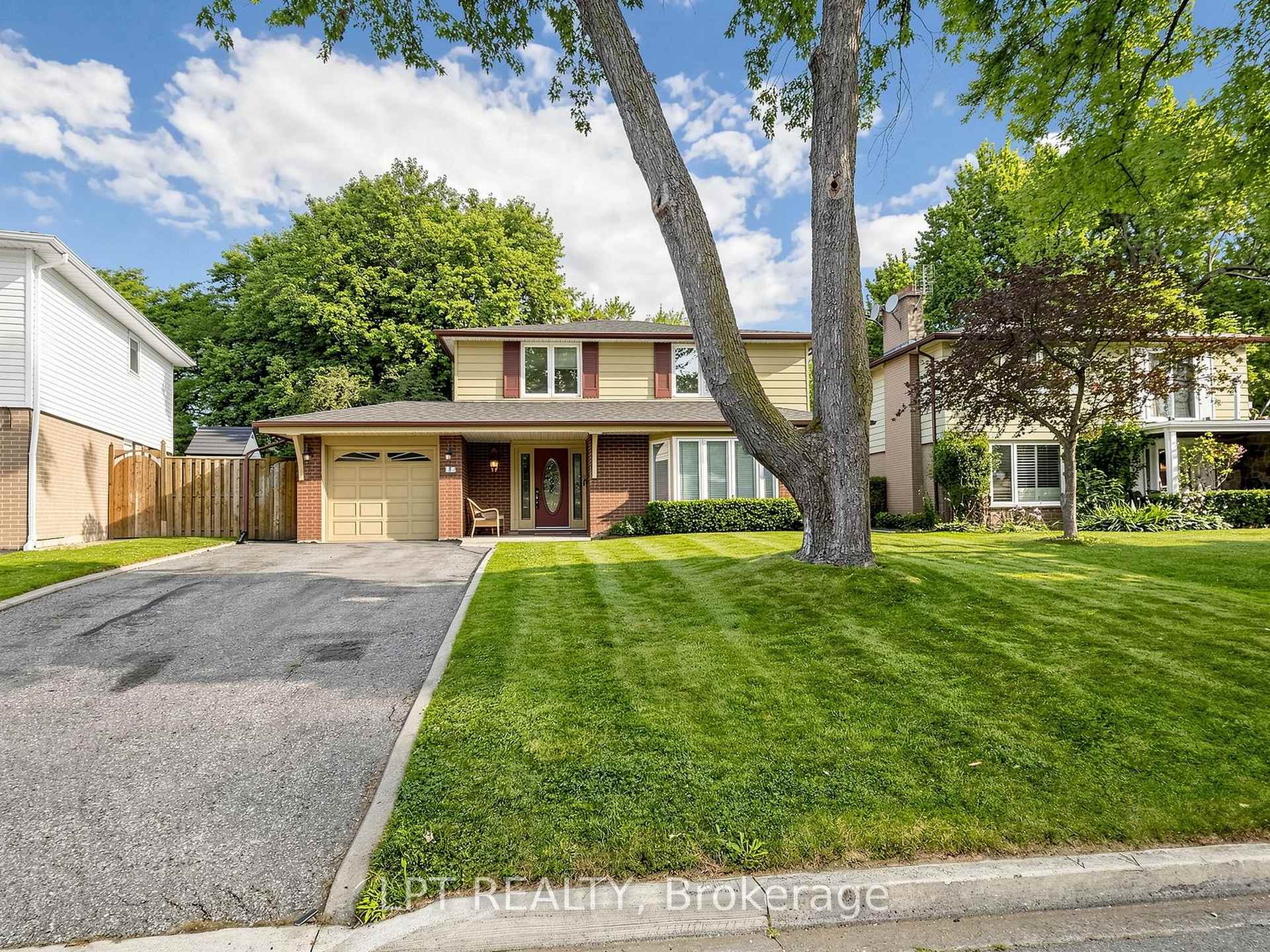 70 Roberts Crescent, Brampton, ON, exterior