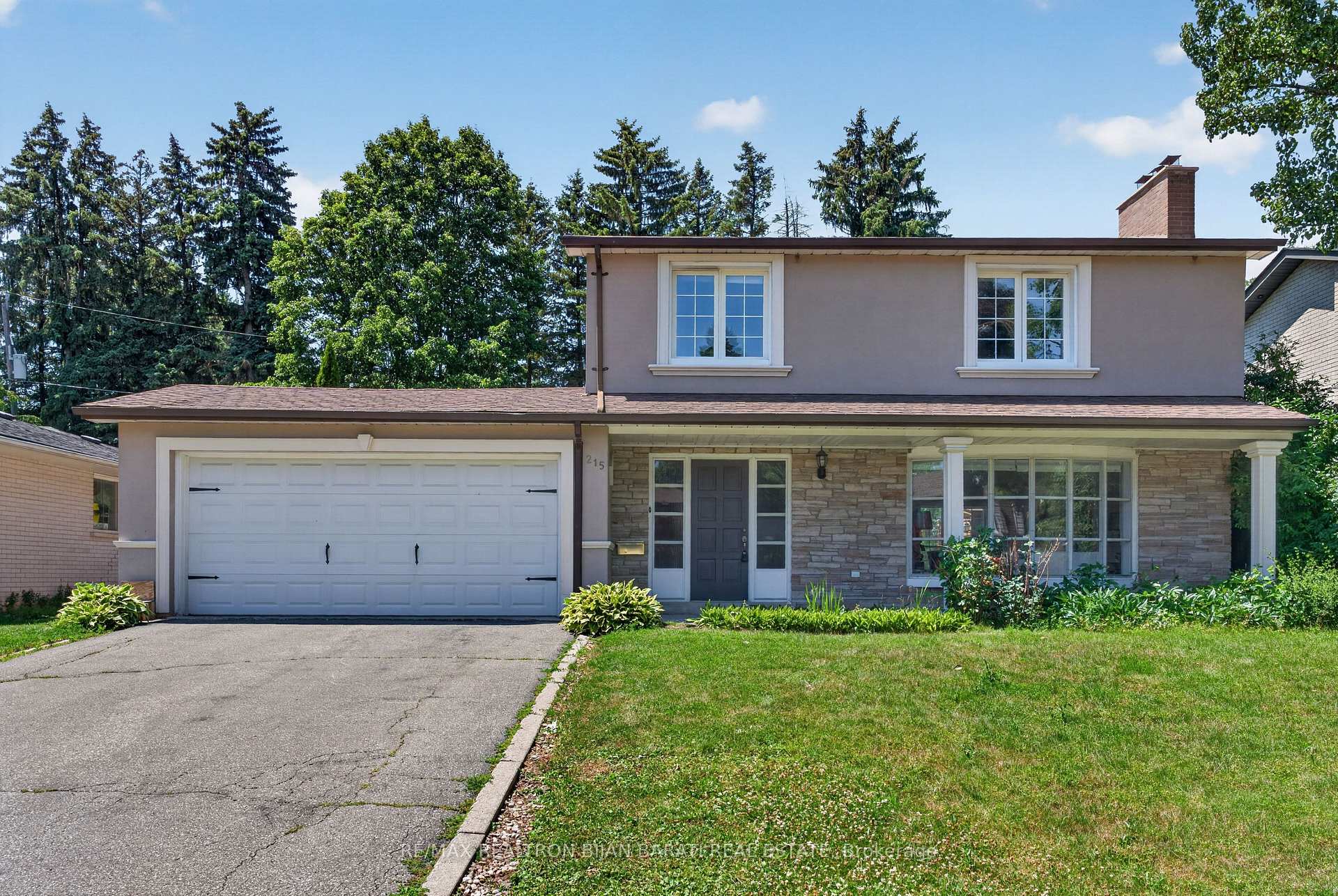 215 Grandview Avenue, Markham, ON, exterior