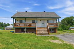 1553 du Lac Road, Clarence-Rockland, ON, exterior
