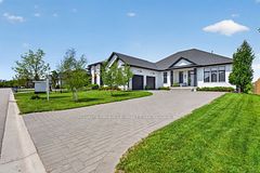 2572 LUCAS Avenue, Strathroy-Caradoc, ON, exterior
