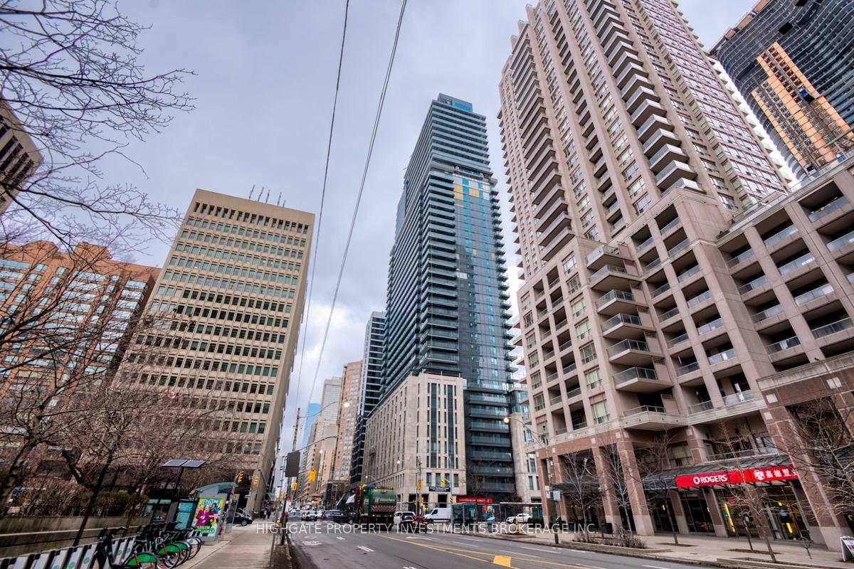 2711 - 955 Bay Street, Toronto C01, ON, exterior