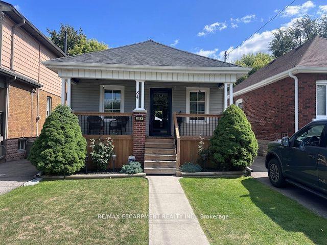 84 Barons Avenue N, Hamilton, ON, exterior