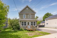 275 Gill Street, Orillia, ON, exterior
