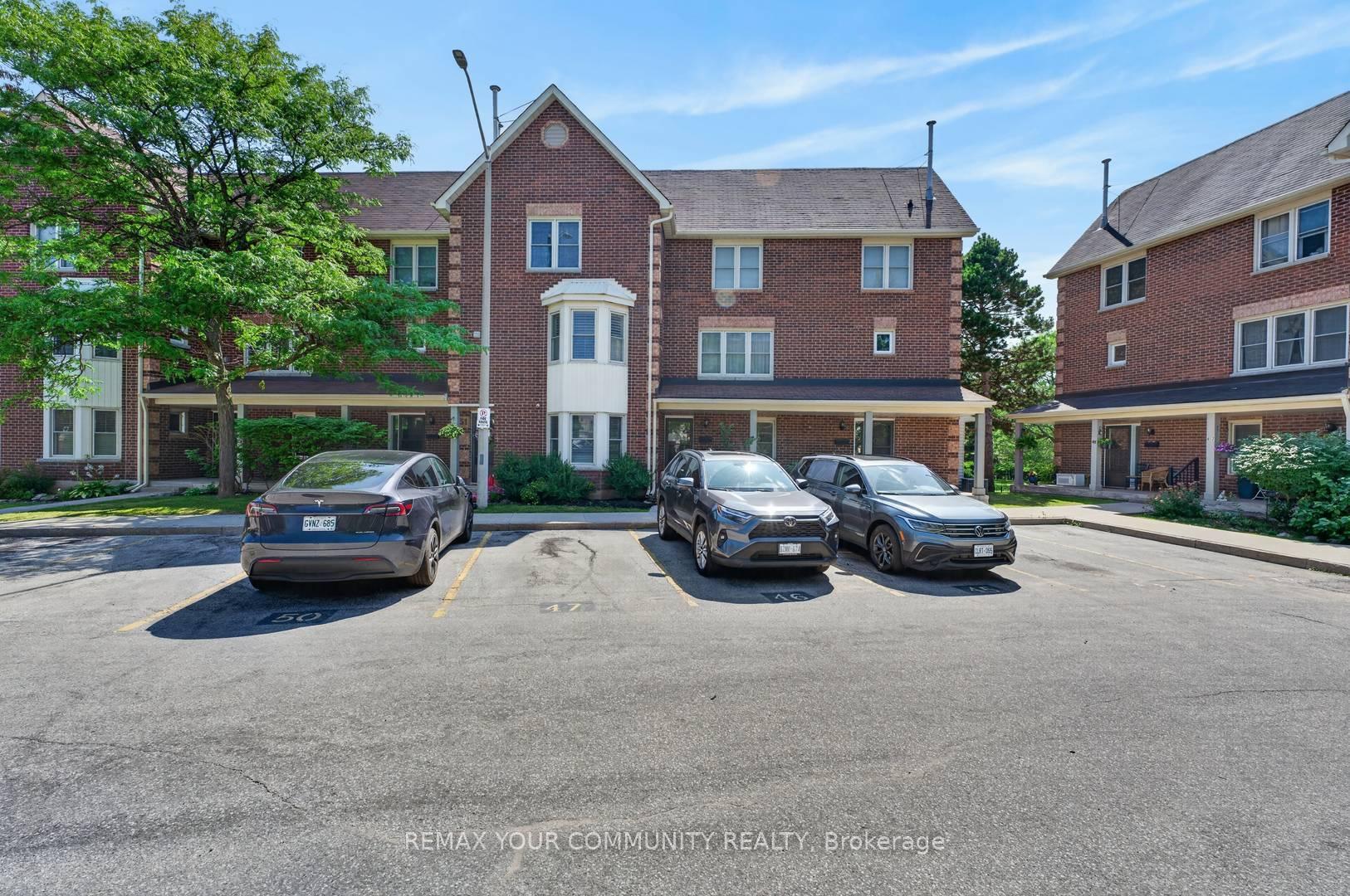 50 - 119 D'Ambrosio Drive, Barrie, ON, exterior