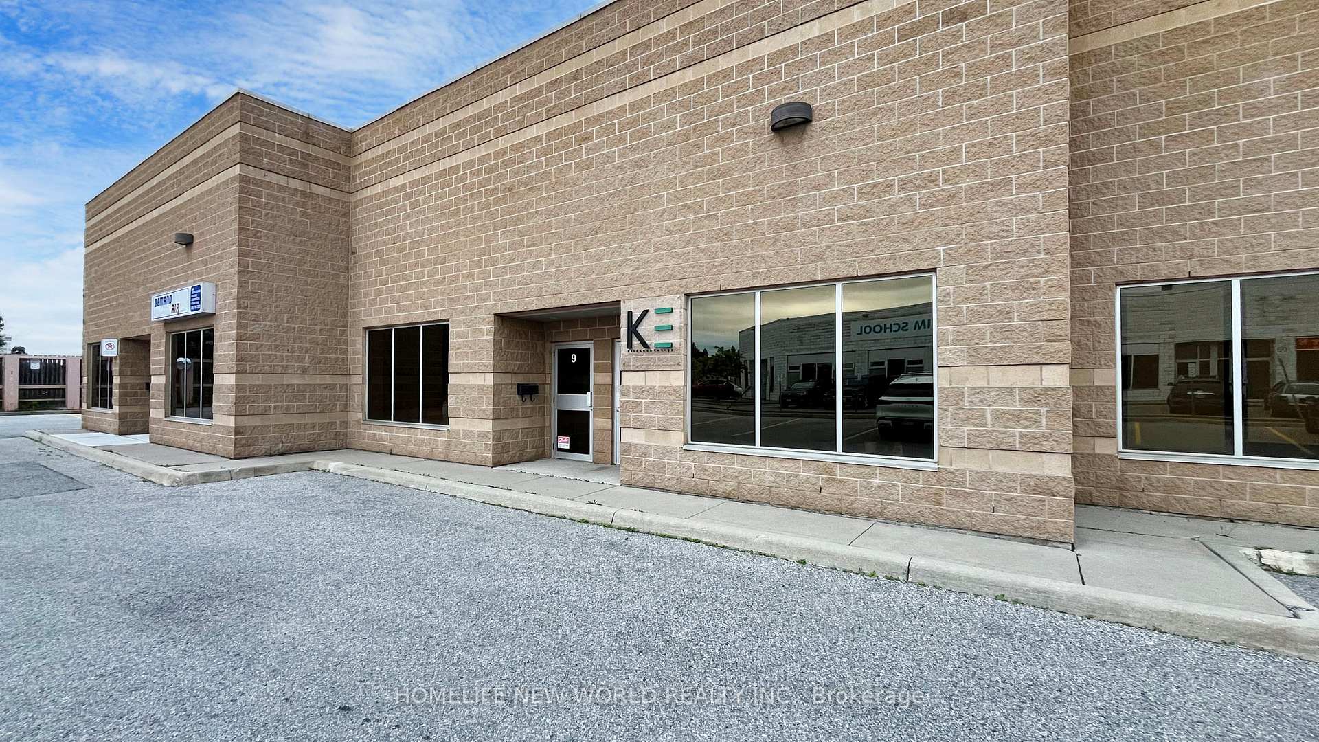 8&9 - 195 Clayton Drive, Markham, ON, exterior