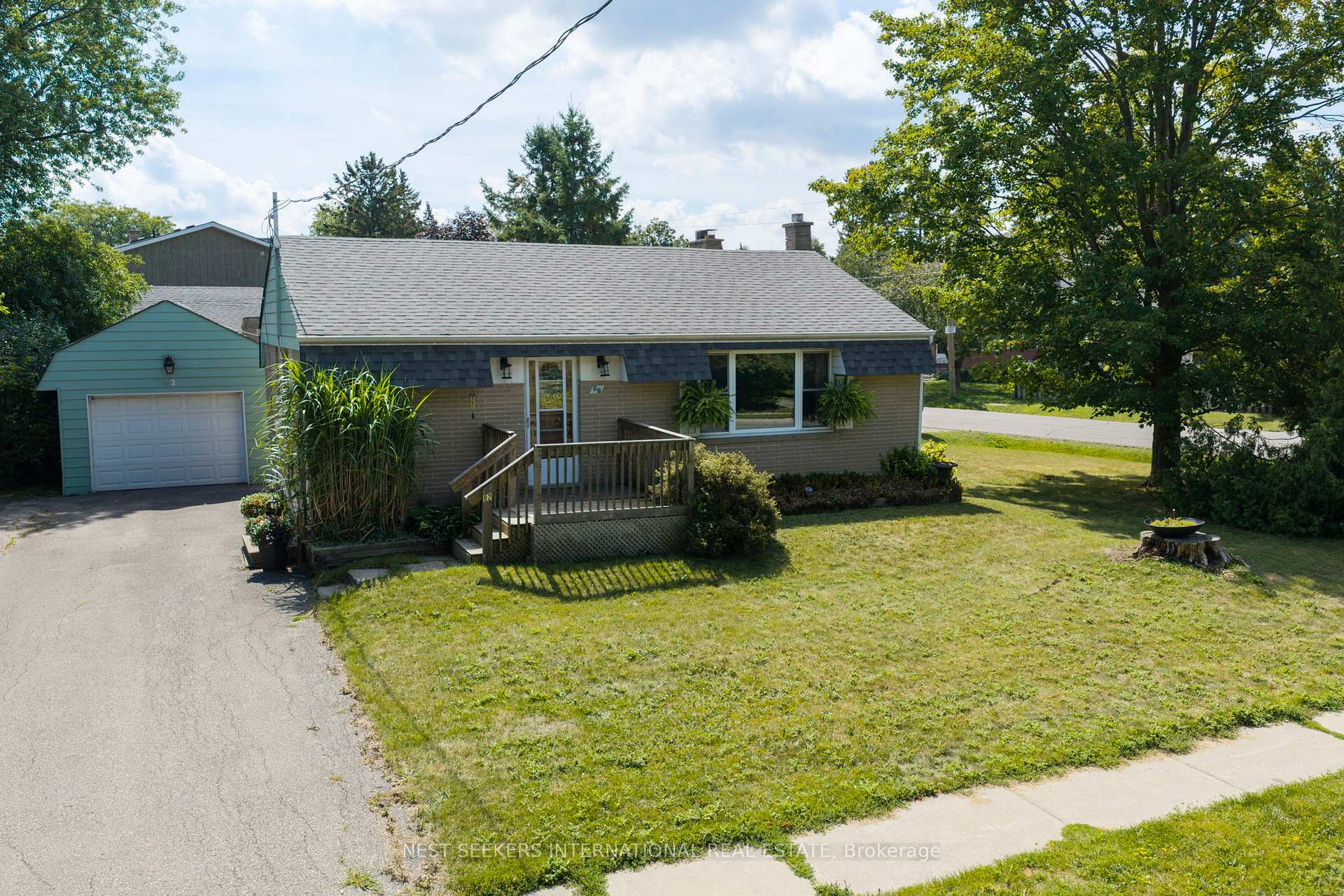 92 Ellwood Drive, Caledon, ON, exterior