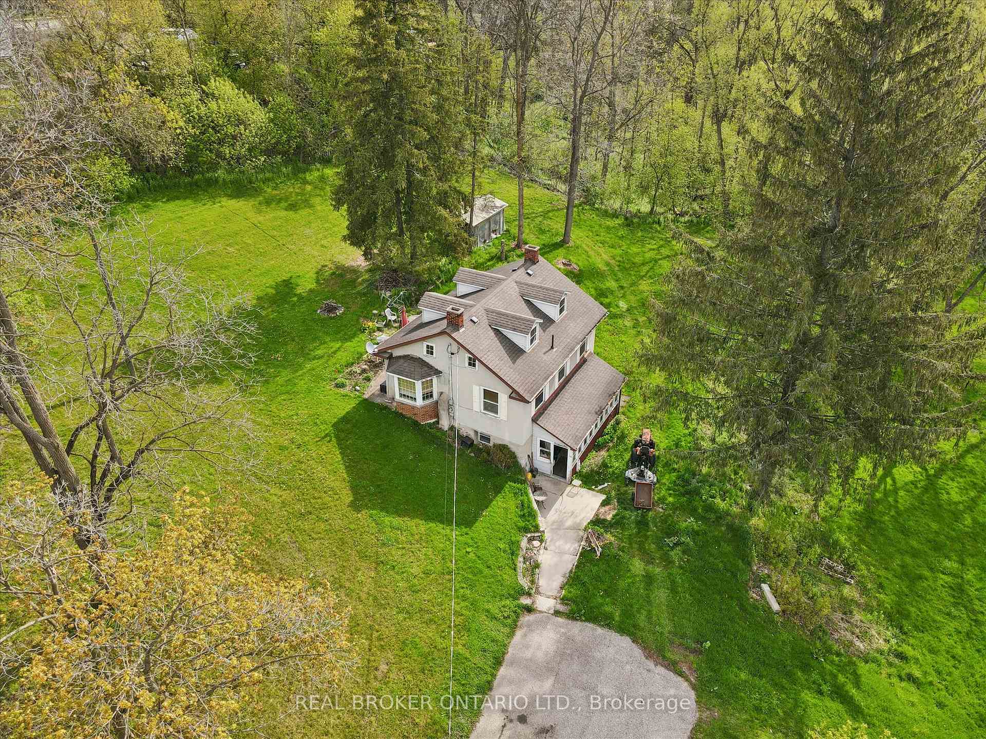 36 Elgin Street E, Woolwich, ON, exterior