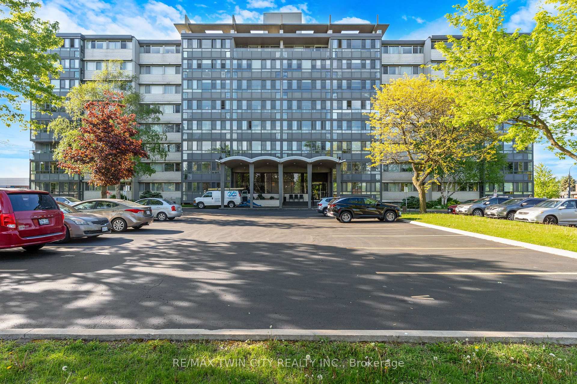 306 - 24 Midland Drive, Kitchener, ON, exterior