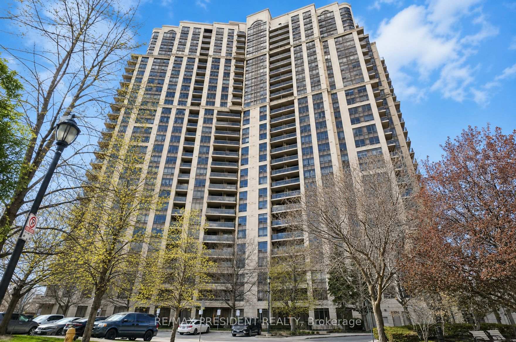 602 - 710 Humberwood Boulevard, Toronto W10, ON, exterior