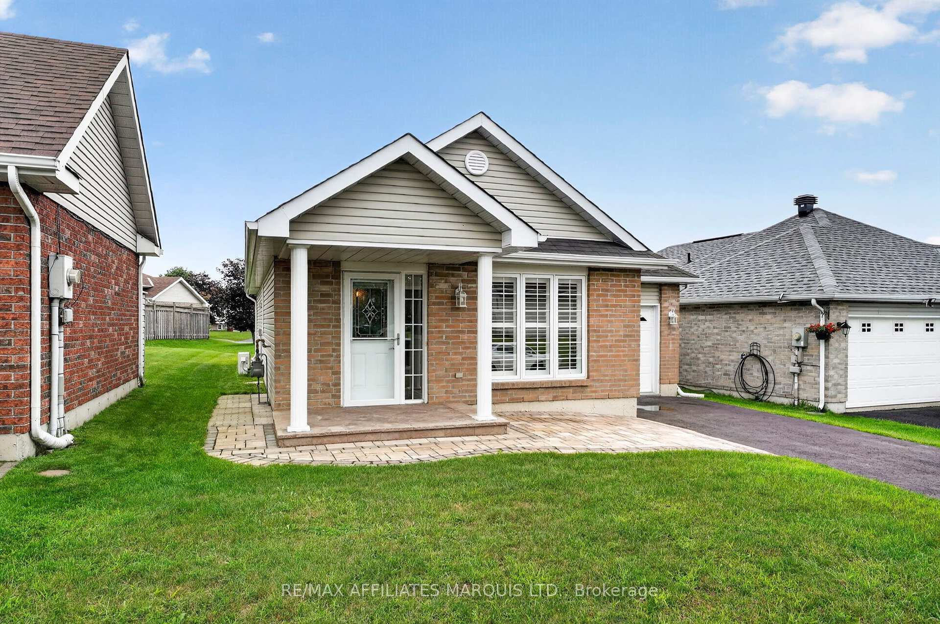 121 Gail Elizabeth Court, Cornwall, ON, exterior