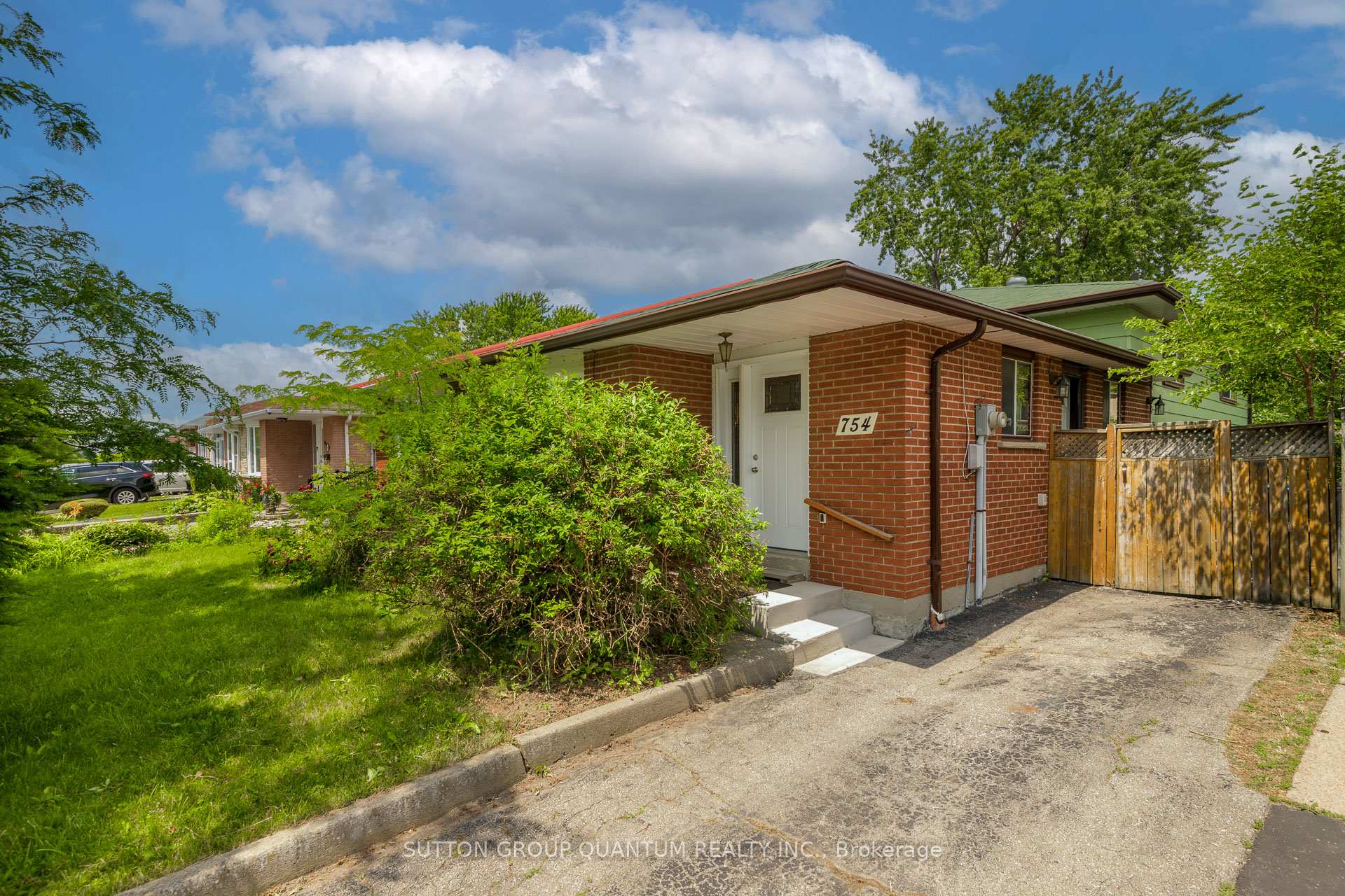 754 Eaglemount Crescent, Mississauga, ON, exterior