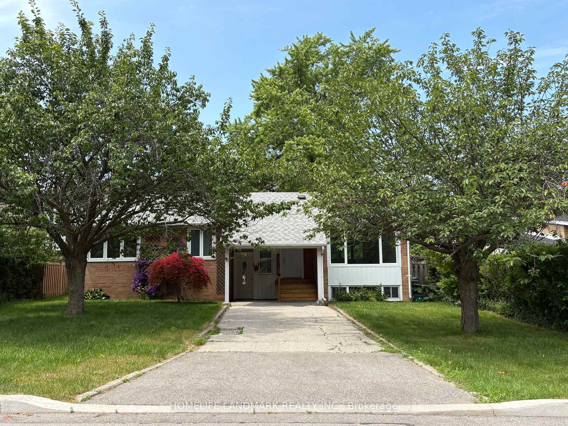 73 Berkinshaw Crescent, Toronto C13, ON, exterior