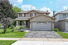 3 Ridgemount Drive, Hamilton, ON, exterior