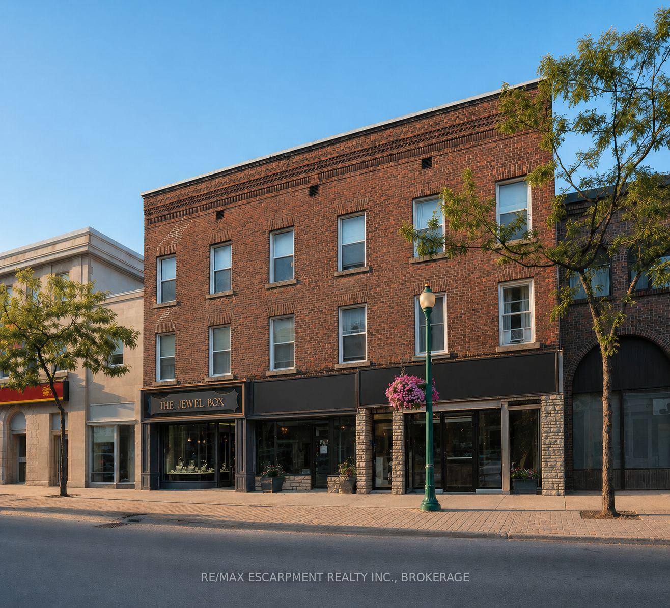 94 King Street W, Brockville, ON, exterior