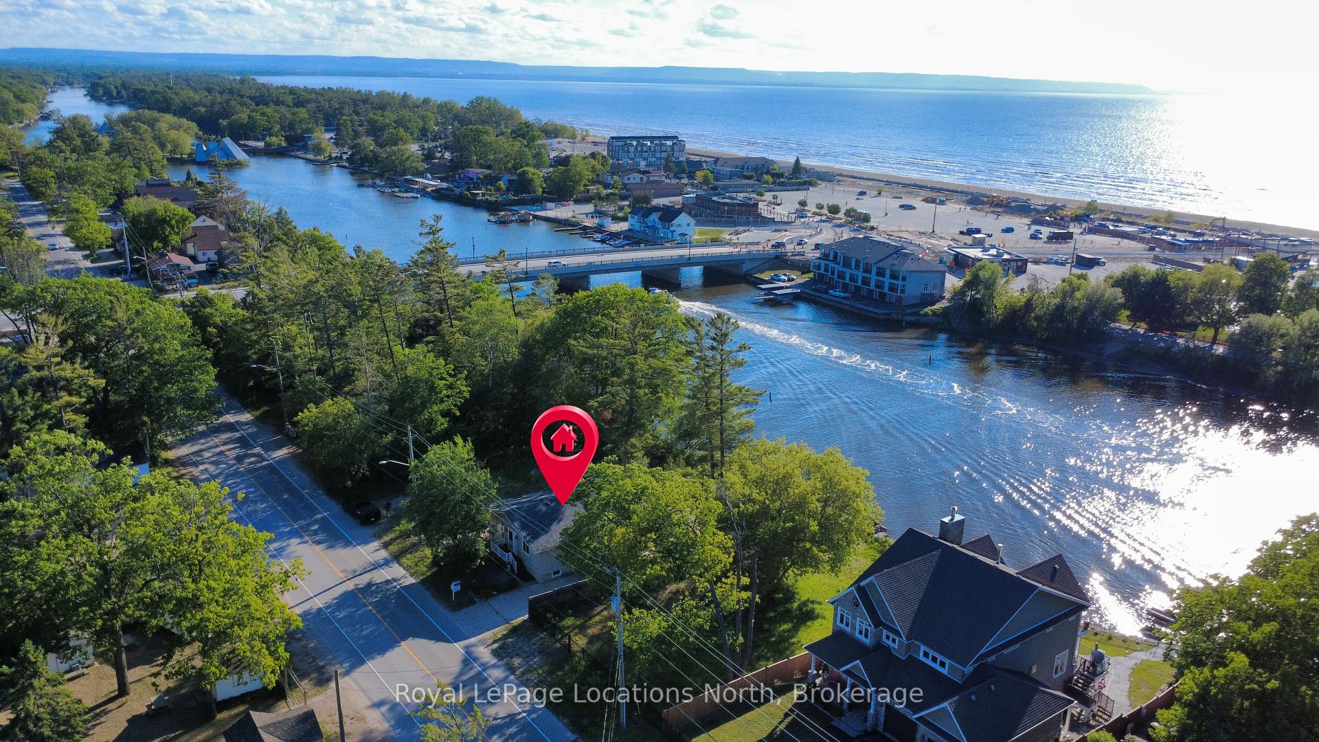 32 River Road E, Wasaga Beach, ON, exterior