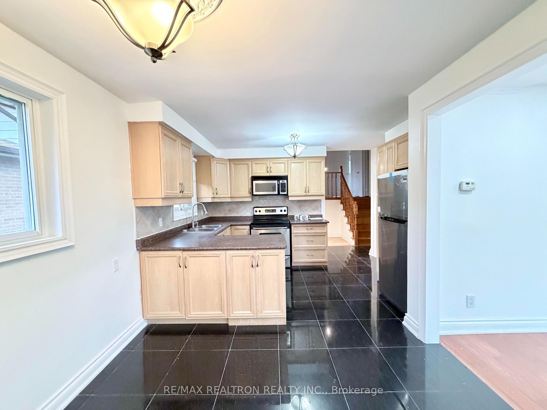 Main Floor - 3948 Midhurst Lane, Mississauga, ON, exterior