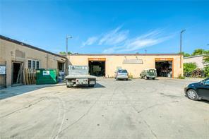 9 Meadow Lane, Hamilton, ON, exterior
