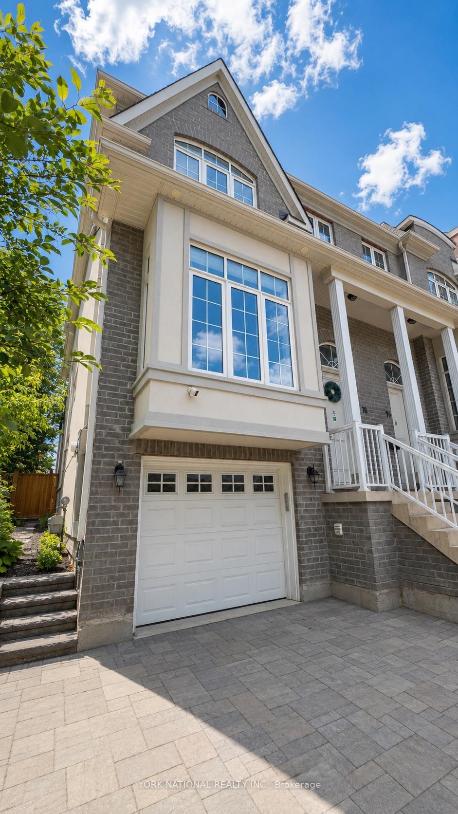 76 Church Street S, Richmond Hill, ON, exterior
