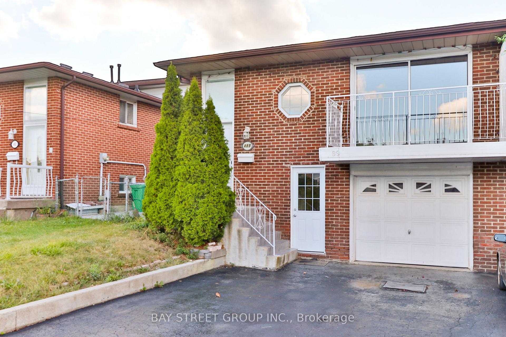 Upper Unit - 489 Fergo Avenue, Mississauga, ON, exterior