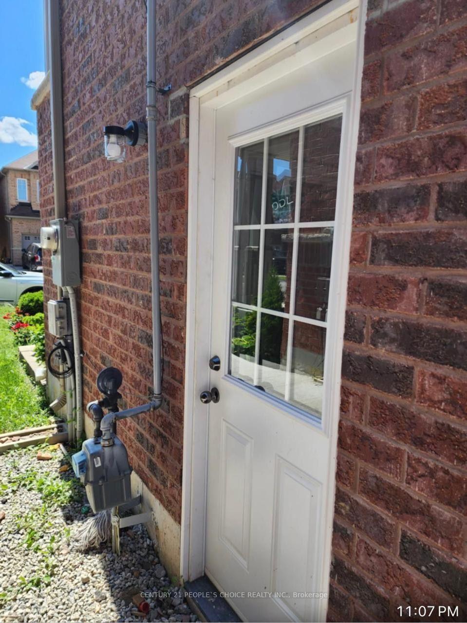Bsmt - 7 Humberstone Crescent, Brampton, ON, exterior