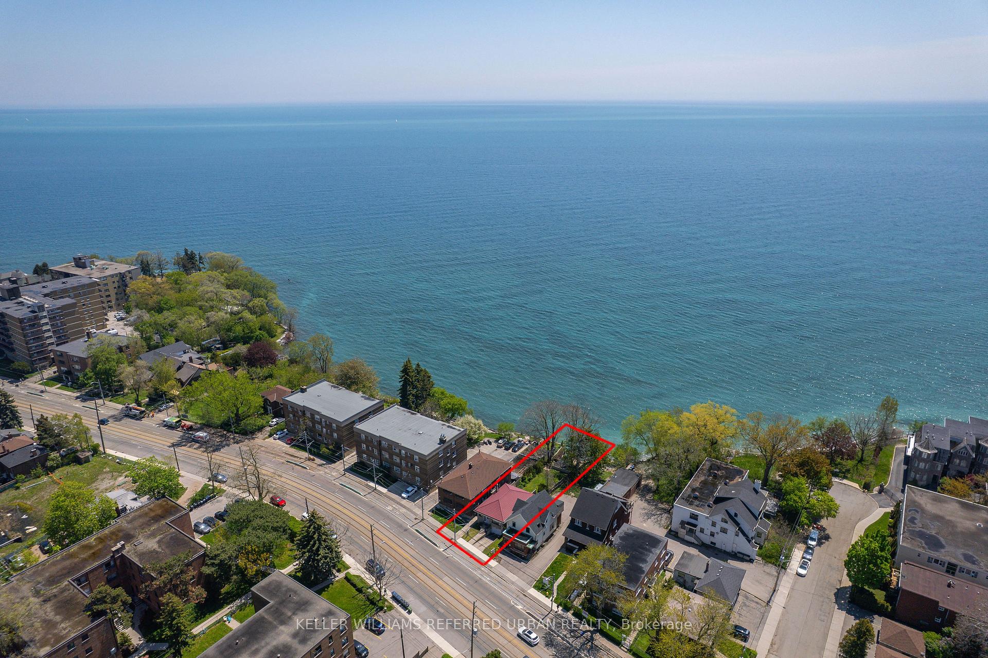 2703 Lake Shore Boulevard W, Toronto W06, ON, exterior