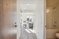 103 - 509 Dundas Street W, Oakville, ON, exterior