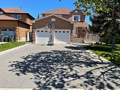 (Upper) - 25 Kentucky Drive, Brampton, ON, exterior