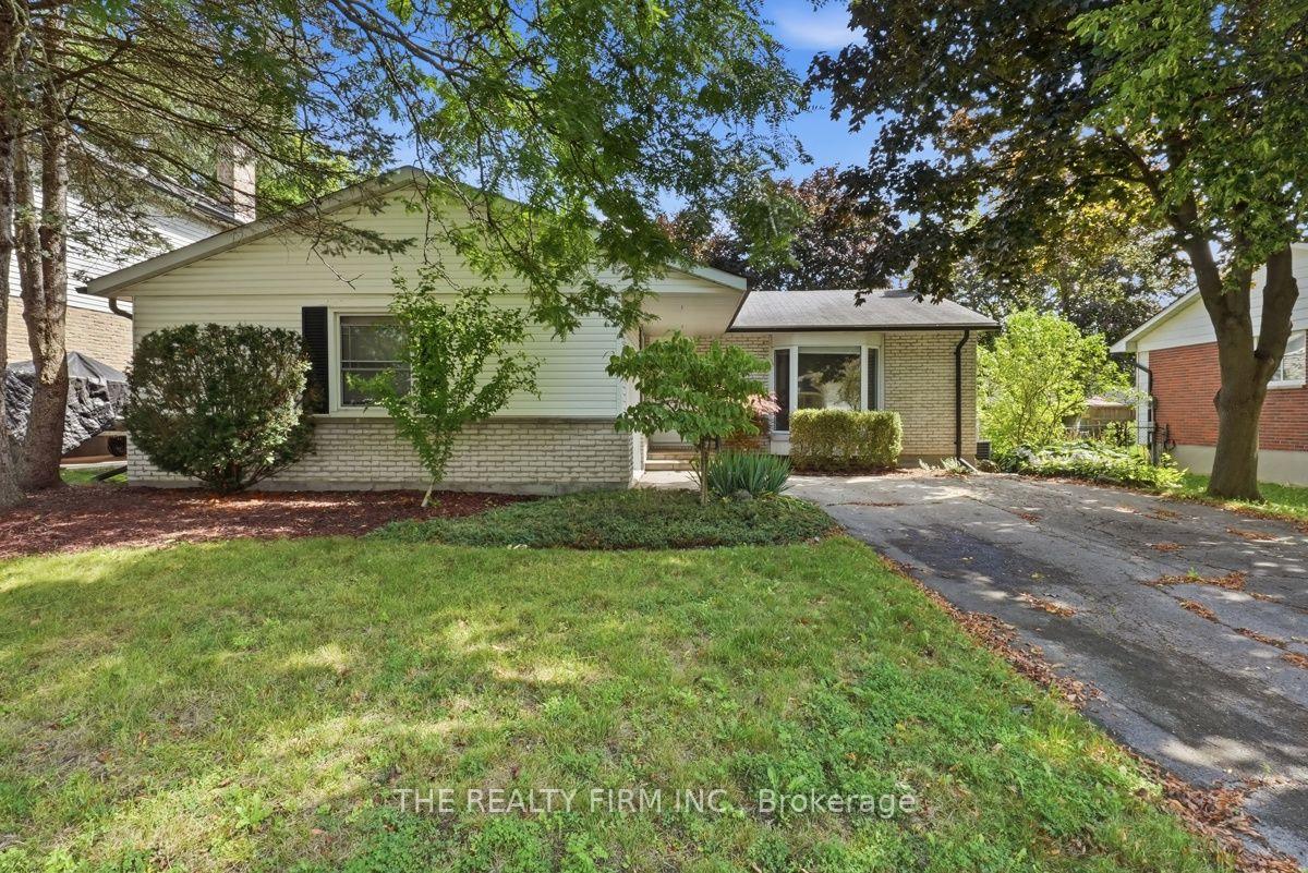 20 Lynngate Court, London South, ON, exterior