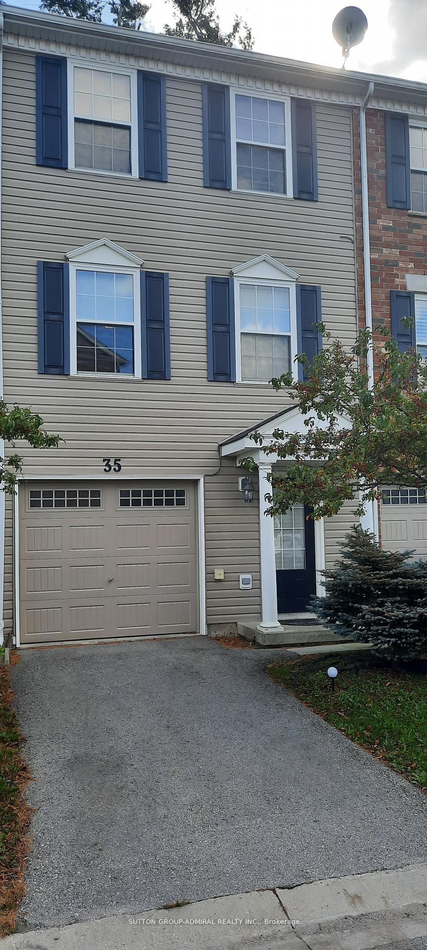 35 - 91 Coughlin Road, Barrie, ON, exterior