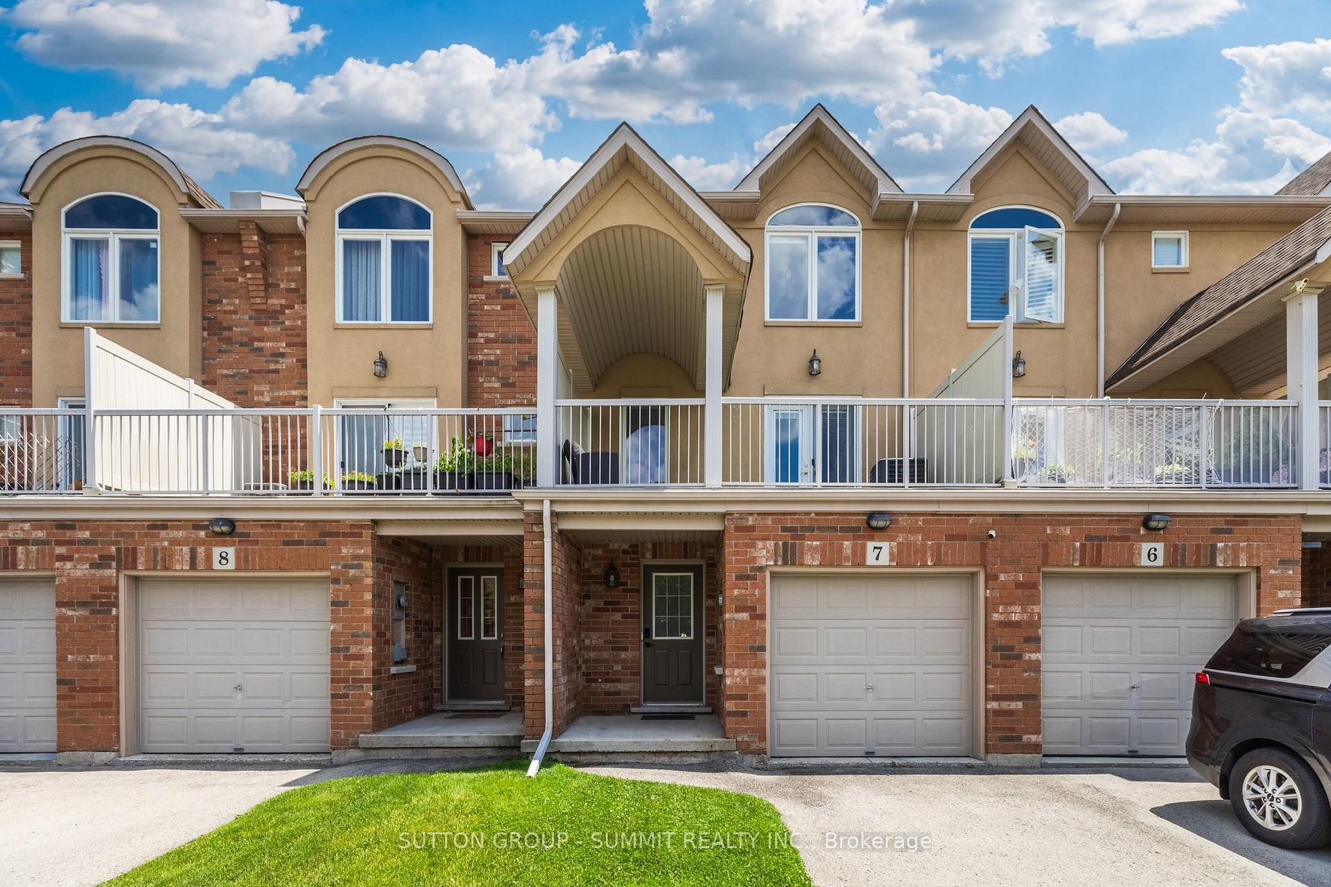 7 - 1253 SILVAN FOREST Drive, Burlington, ON, exterior