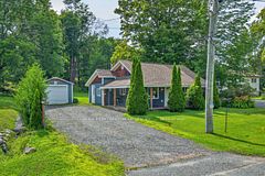 185 McPherson Street, Gravenhurst, ON, exterior