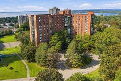 1002 - 2871 Richmond Road, Britannia Heights - Queensway Terrace N and Area, ON, exterior
