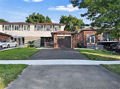 38 Robbinstone Drive, Toronto E11, ON, exterior